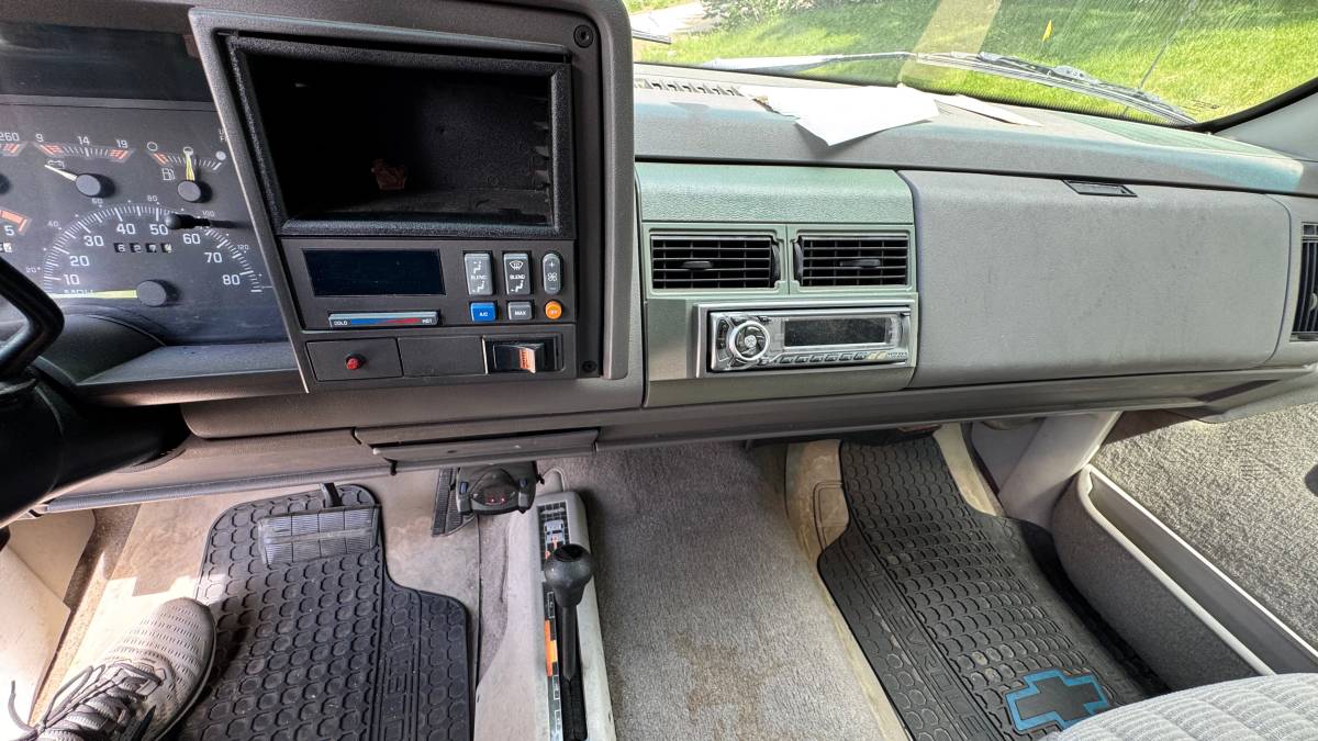 Chevrolet-silverado-2500-1994-black-5