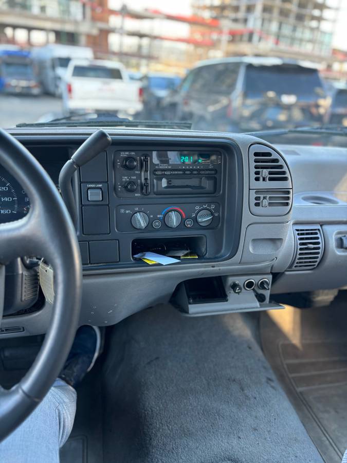 Chevrolet-silverado-2500-1995-green-8