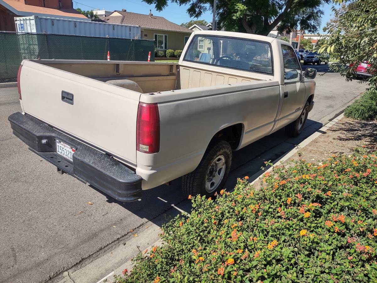 Chevrolet-silverado-2500hd-1989-brown-1