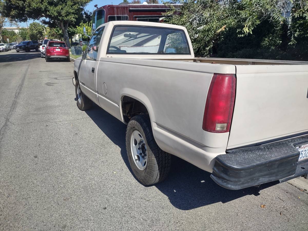 Chevrolet-silverado-2500hd-1989-brown-2
