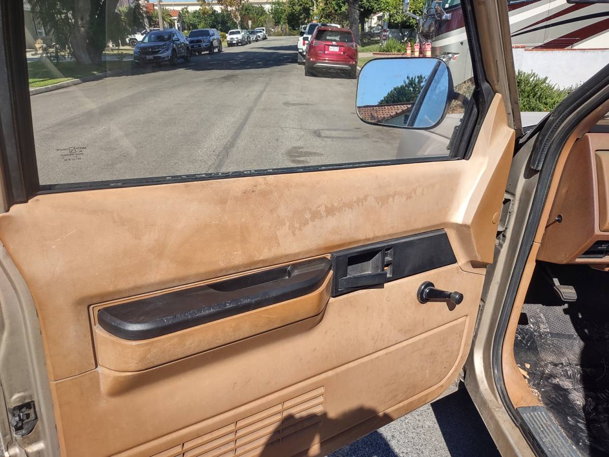 Chevrolet-silverado-2500hd-1989-brown-5