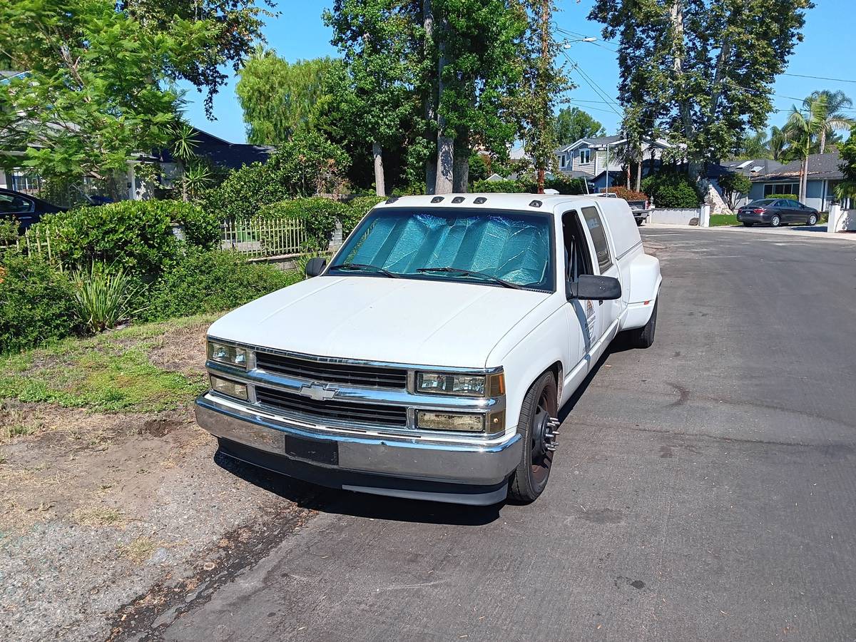 Chevrolet-silverado-3500-1994-white-2