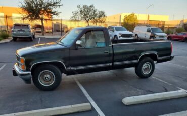 Chevrolet-silverado-c2500-1988-black-4