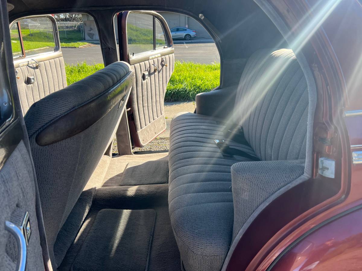 Chevrolet-special-deluxe-1941-42