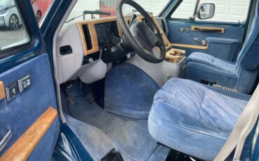 Chevrolet-sport-van-1992-blue-22