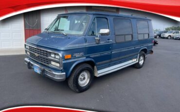 Chevrolet-sport-van-1992-blue-30
