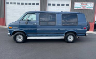 Chevrolet-sport-van-1992-blue-31