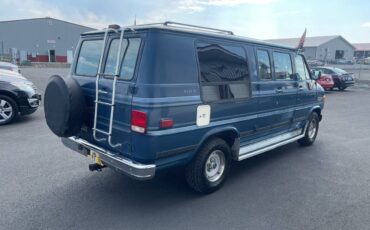 Chevrolet-sport-van-1992-blue-34