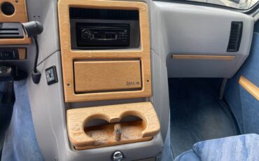 Chevrolet-sport-van-1992-blue-42