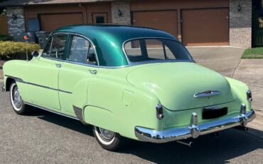 Chevrolet-styleline-deluxe-1951-green-4