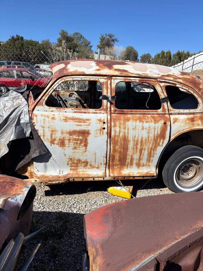 Chevrolet-stylemaster-woody-wagon-1948-red-17