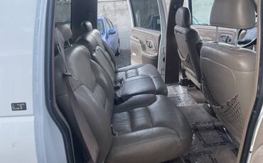 Chevrolet-suburban-12-ton-nominal-1995-white-14