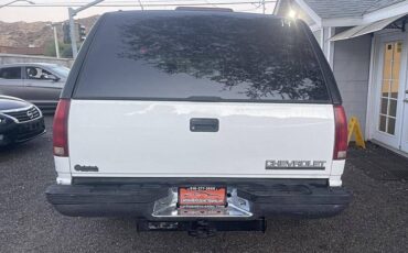 Chevrolet-suburban-12-ton-nominal-1995-white-25