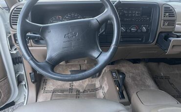 Chevrolet-suburban-12-ton-nominal-1995-white-33
