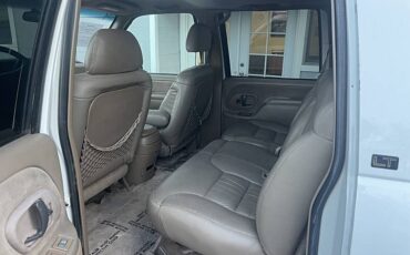 Chevrolet-suburban-12-ton-nominal-1995-white-34