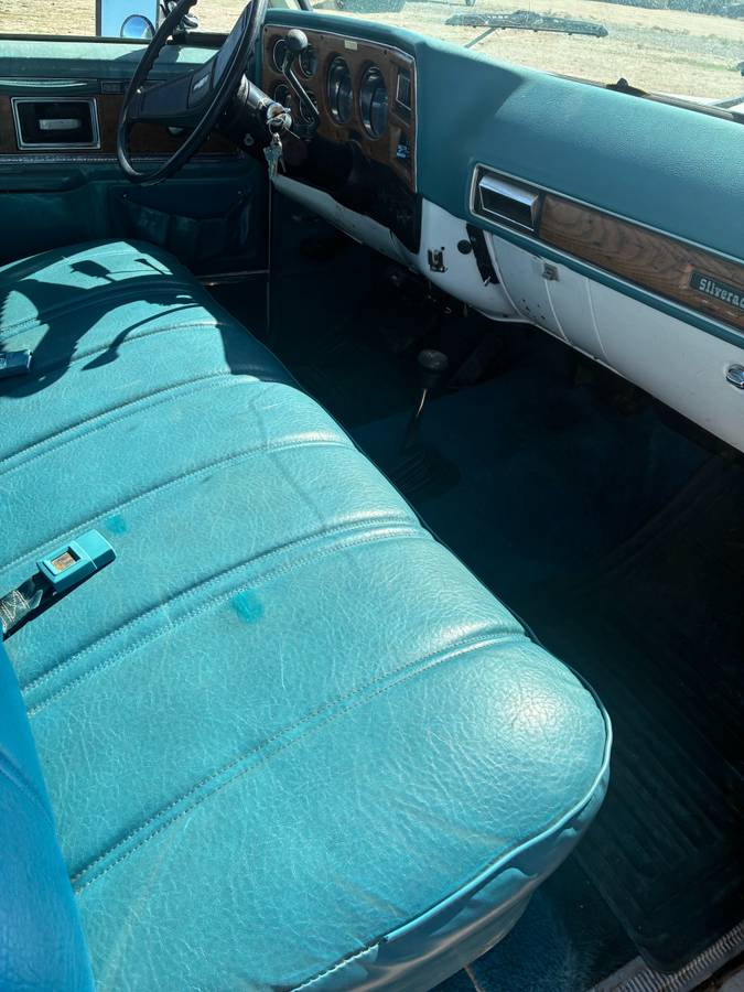 Chevrolet-suburban-1500-1977-white-20