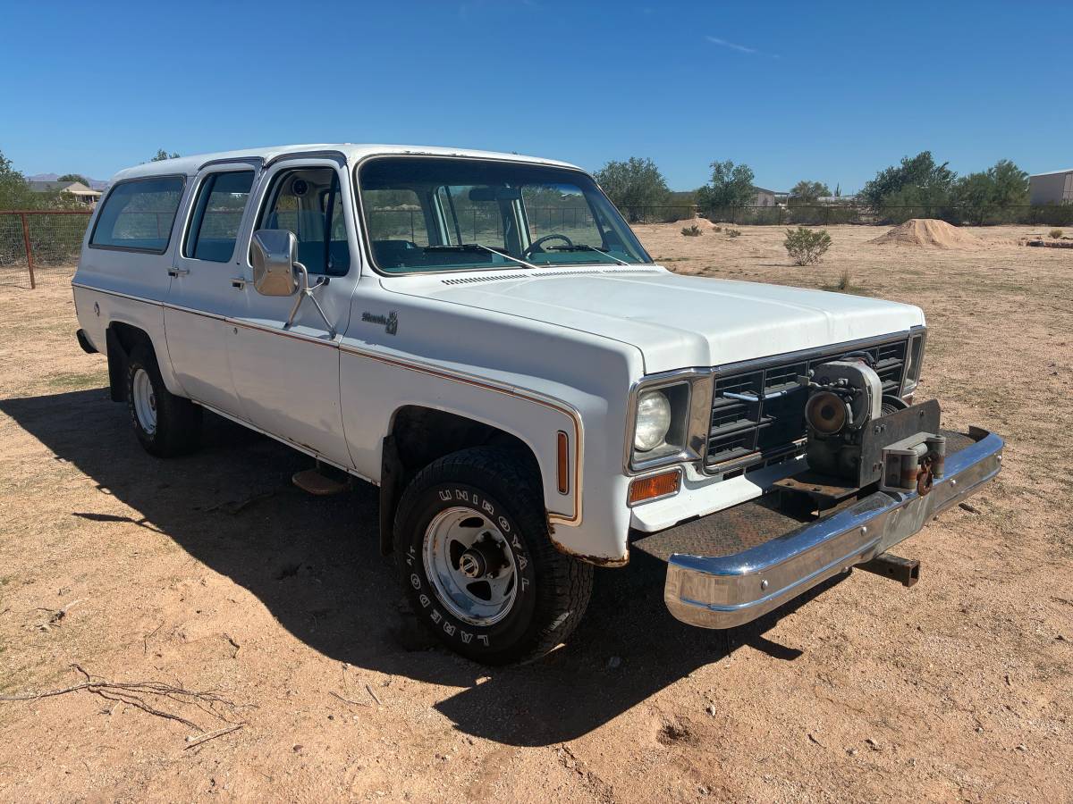 Chevrolet-suburban-1500-1977-white-8