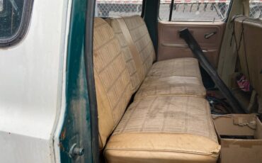 Chevrolet-suburban-1500-1978-white-5