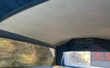 Chevrolet-suburban-1500-1988-blue-14