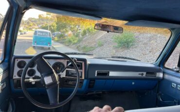 Chevrolet-suburban-1500-1988-blue-16