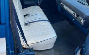 Chevrolet-suburban-1500-1988-blue-2