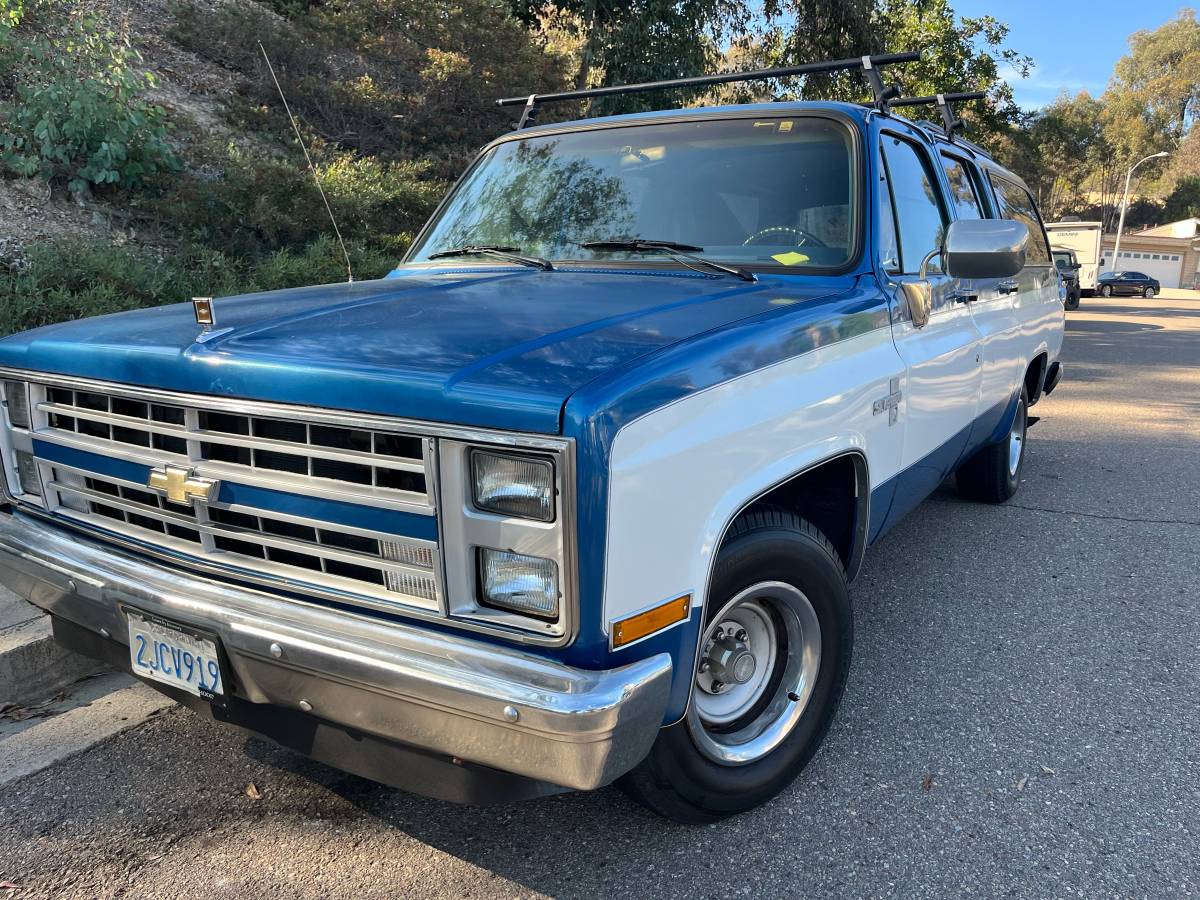 Chevrolet-suburban-1500-1988-blue-7