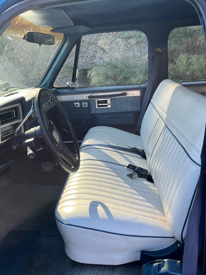 Chevrolet-suburban-1500-1988-blue-9