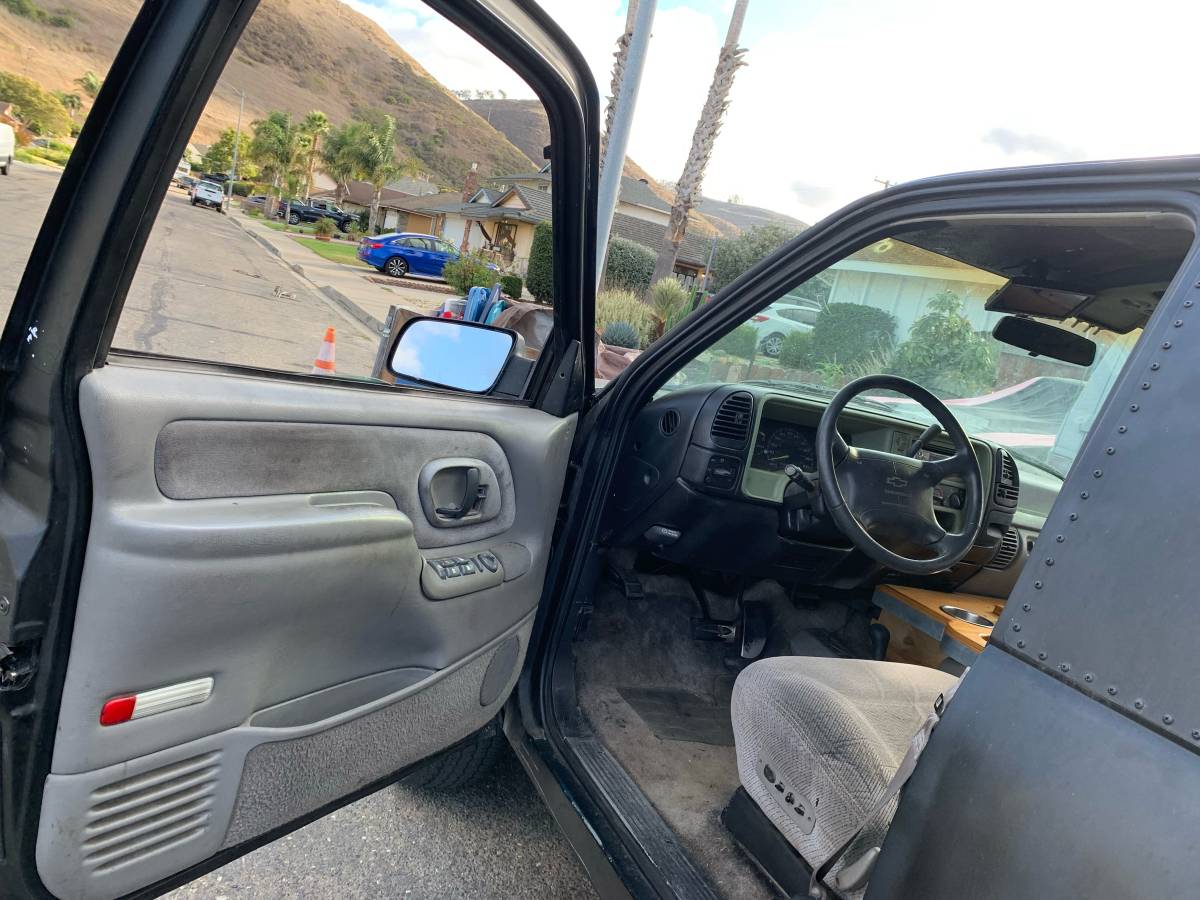 Chevrolet-suburban-1500k-1995-black-19