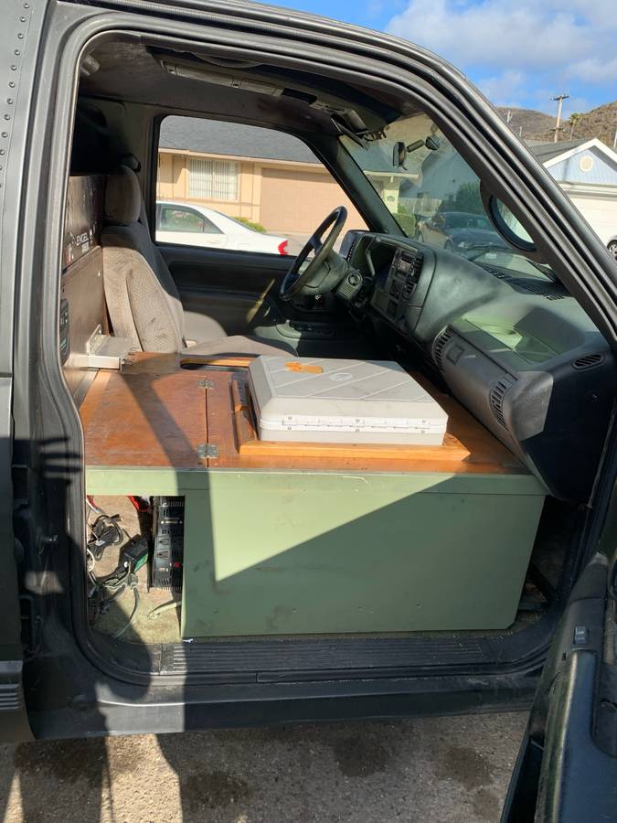 Chevrolet-suburban-1500k-1995-black-3