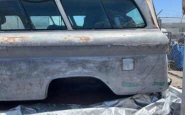 Chevrolet-suburban-1965-4
