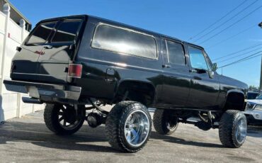 Chevrolet-suburban-1989-black-12