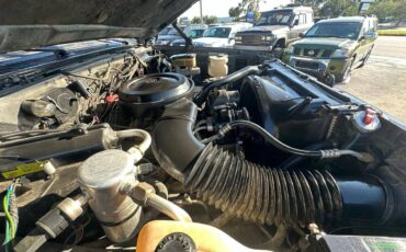 Chevrolet-suburban-1989-black-35
