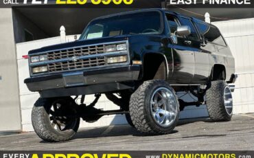Chevrolet-suburban-1989-black-9