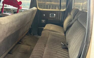 Chevrolet-suburban-1989-silver-3