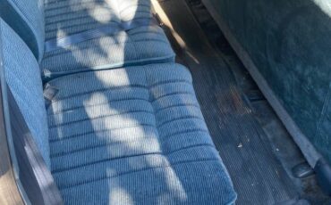 Chevrolet-suburban-1991-white-10