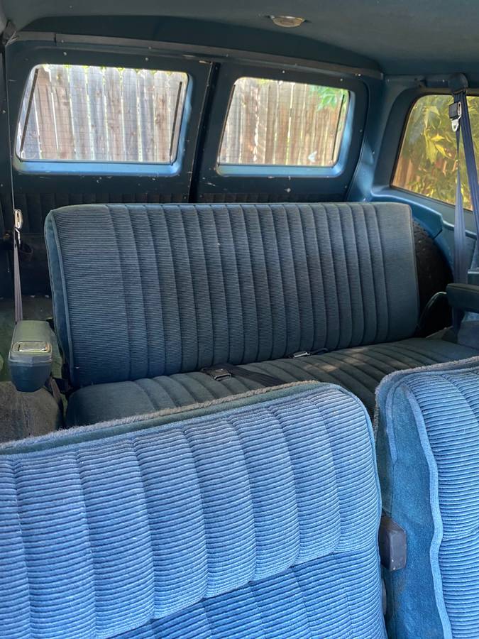 Chevrolet-suburban-1991-white-8