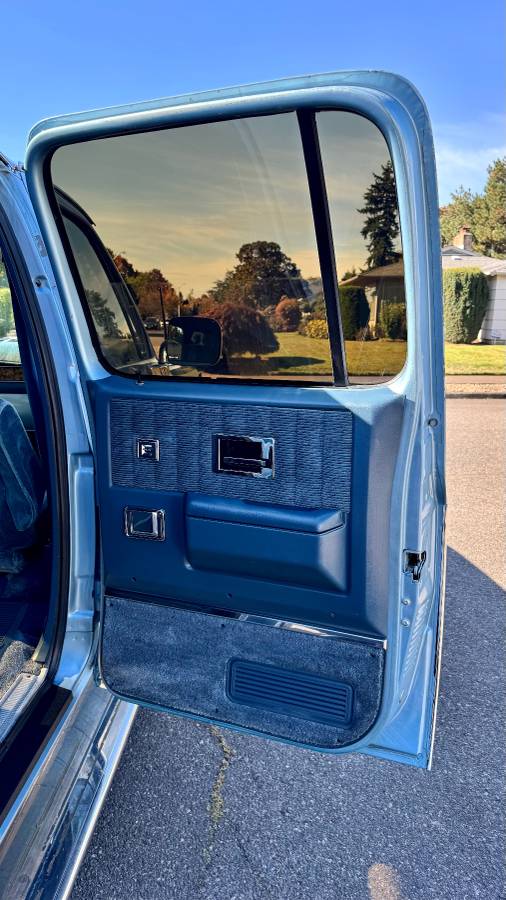 Chevrolet-suburban-2500-1990-18