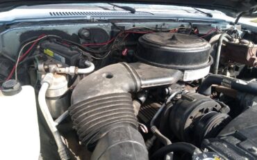 Chevrolet-suburban-2500-1991-blue-1