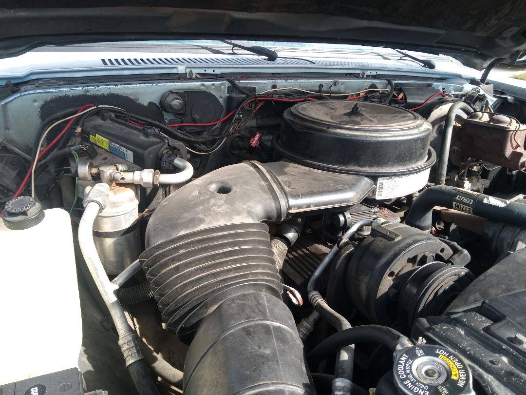 Chevrolet-suburban-2500-1991-blue-1