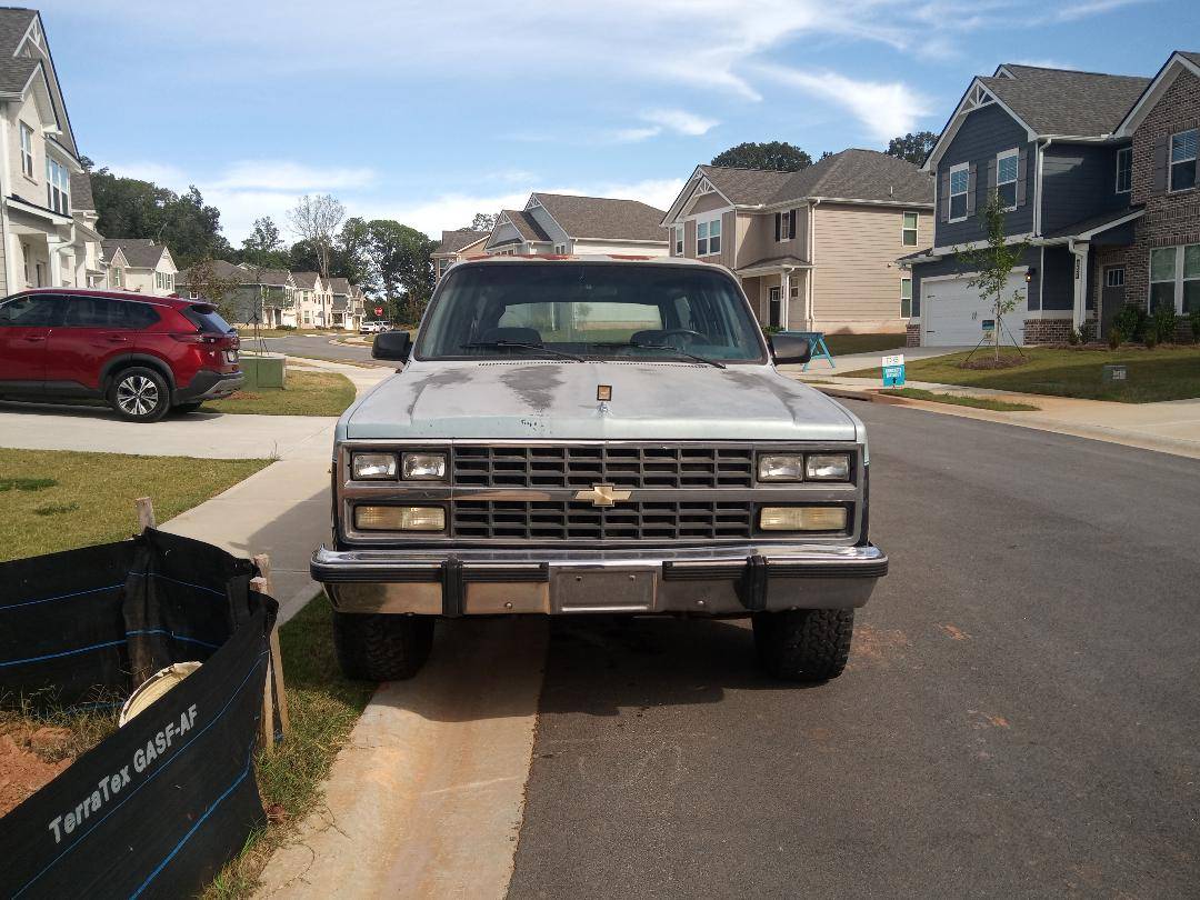 Chevrolet-suburban-2500-1991-blue-10