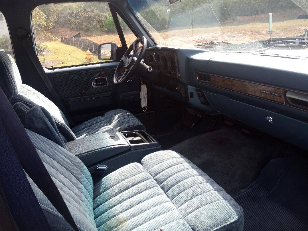 Chevrolet-suburban-2500-1991-blue-8