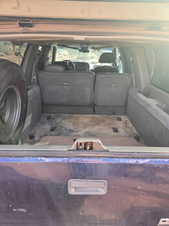 Chevrolet-suburban-2500-1996-blue-4