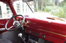 Chevrolet-suburban-wagon-1946-red-15