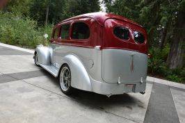 Chevrolet-suburban-wagon-1946-red-5