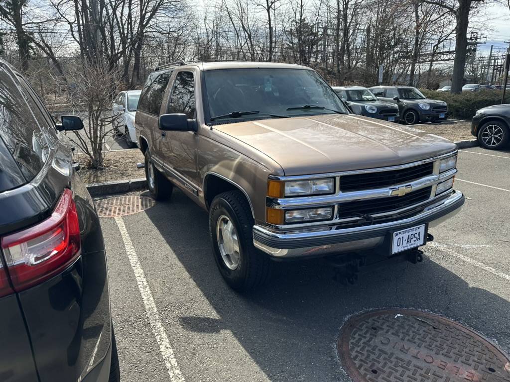 Chevrolet-tahoe-12-ton-nominal-1995-1