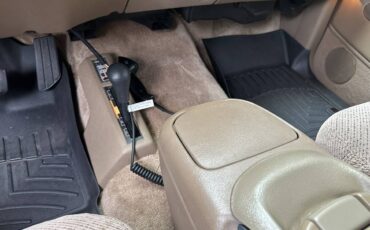 Chevrolet-tahoe-12-ton-nominal-1995-5
