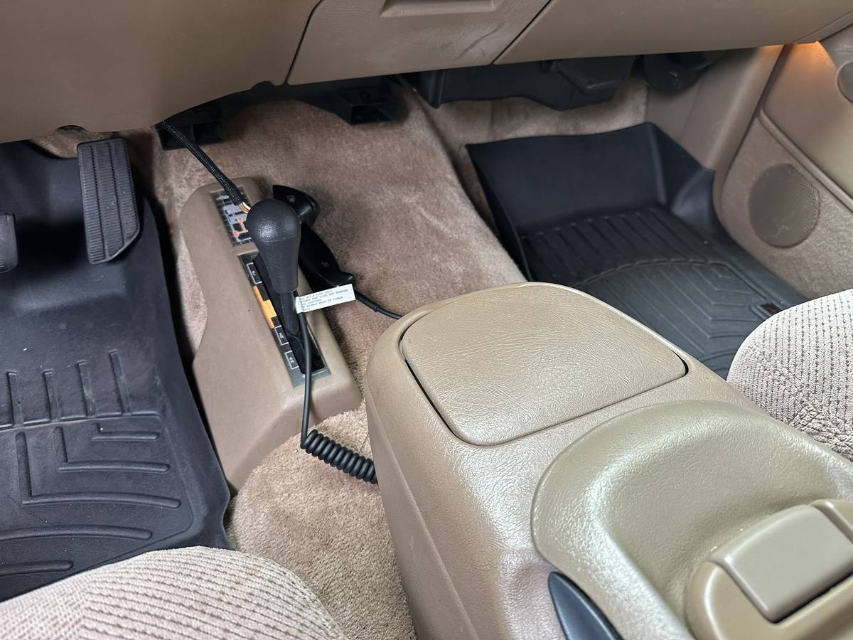 Chevrolet-tahoe-12-ton-nominal-1995-5