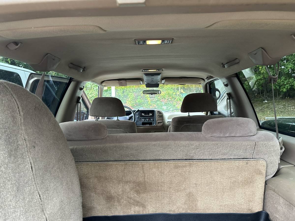 Chevrolet-tahoe-12-ton-nominal-1995-8