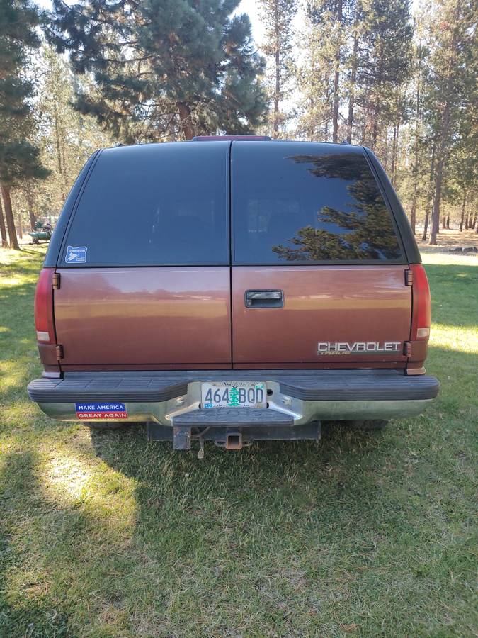 Chevrolet-tahoe-1996-1