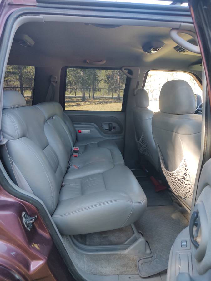 Chevrolet-tahoe-1996-2